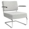 Design stoel of fauteuil gestoffeerd met wollen viltstof